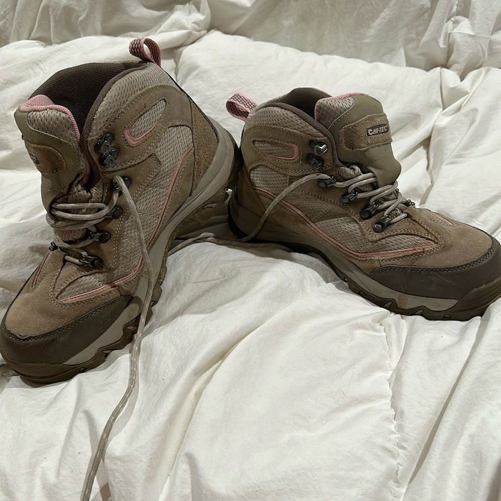 Hi-Tec Women's Skamania Waterproof Hiking Boot